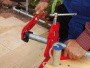 Устройство для обработки края резьбы Устройство для обработки края резьбы