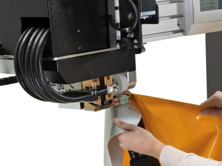 Машина для сварки пластмасс SEAMTEK W-900 AT , применение