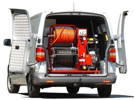 Каналопромывочная машина RОМ Compact 140/60 в автомобиле